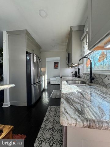 131 CASMAR ST SE, Vienna, VA 22180