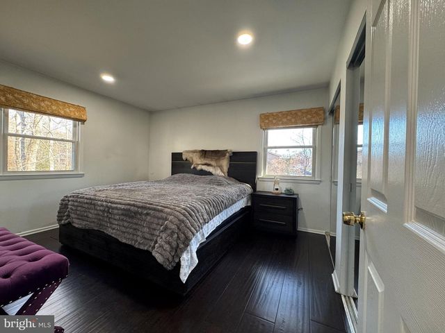 131 CASMAR ST SE, Vienna, VA 22180