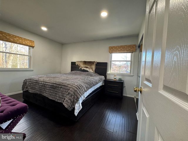 131 CASMAR ST SE, Vienna, VA 22180