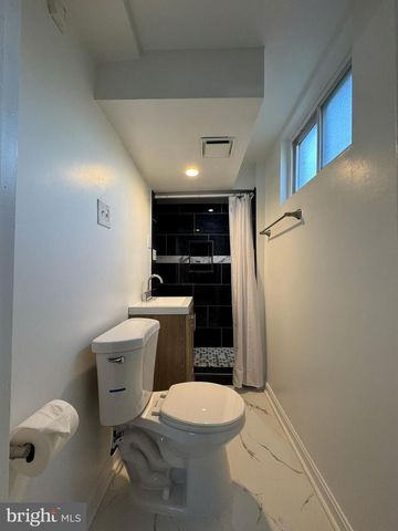 131 CASMAR ST SE, Vienna, VA 22180