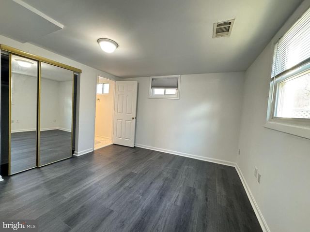 131 CASMAR ST SE, Vienna, VA 22180