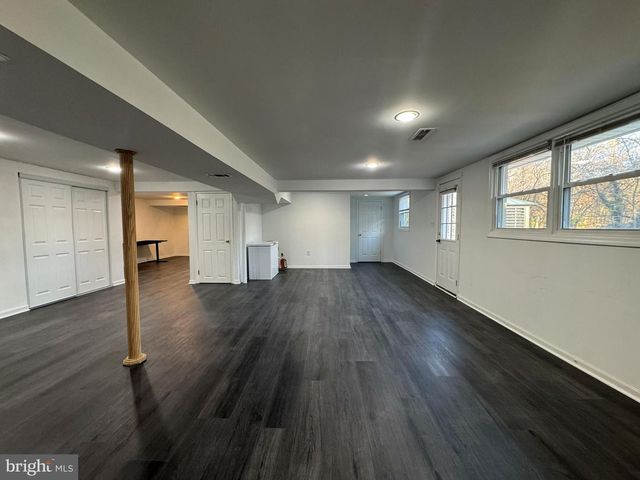 131 CASMAR ST SE, Vienna, VA 22180