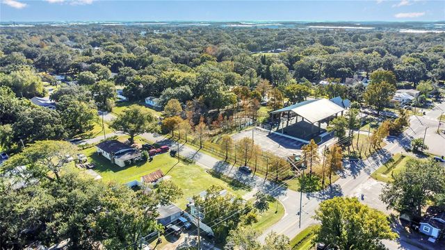 9433 2ND AVENUE, Orlando, FL 32824