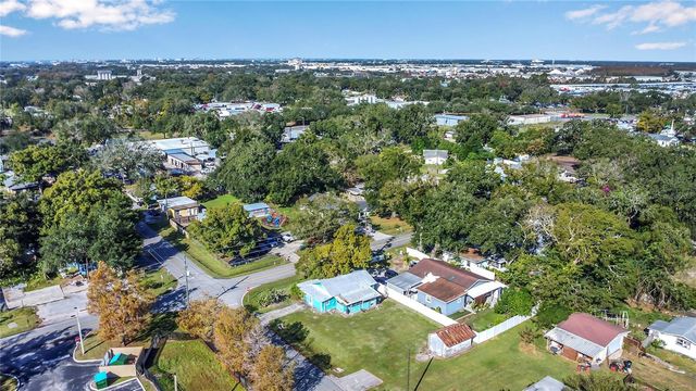 9433 2ND AVENUE, Orlando, FL 32824