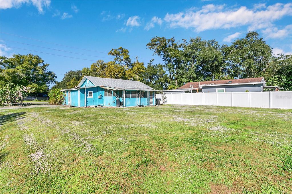 Image 6 of property listing at 9433 2ND AVENUE, Orlando, FL 32824