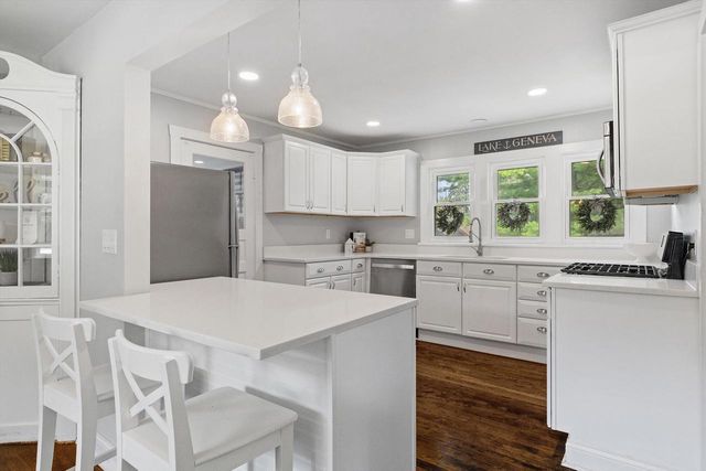 3165 Lockwood BOULEVARD, Lake Geneva, WI 53147