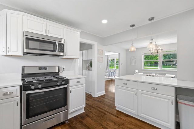 3165 Lockwood BOULEVARD, Lake Geneva, WI 53147