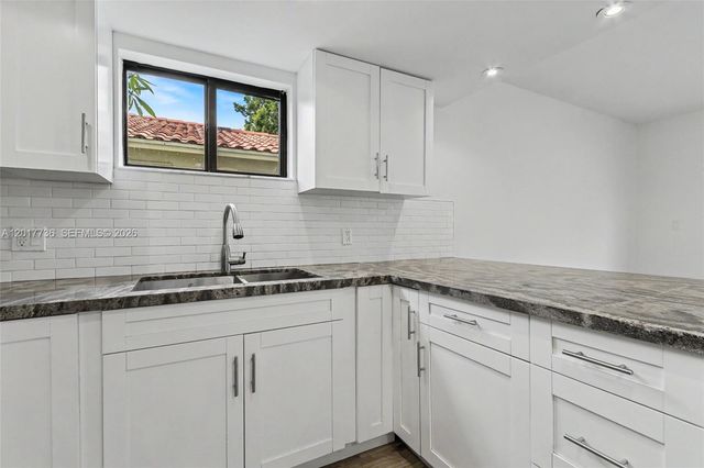 122 SW 56th Ave, Miami, FL 33134