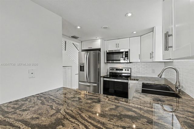 122 SW 56th Ave, Miami, FL 33134