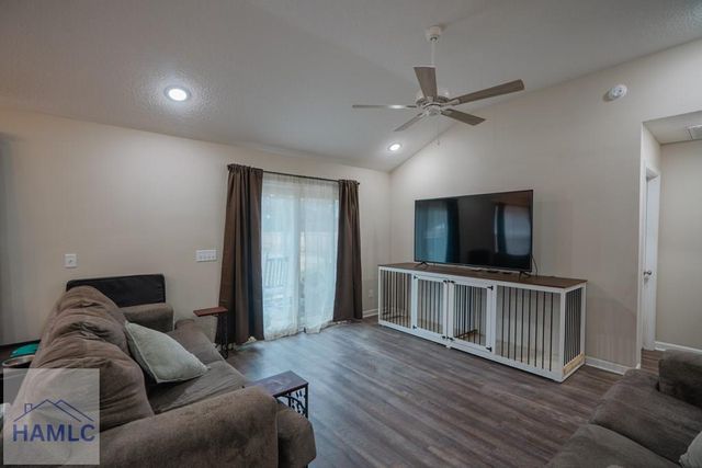 71 Cruz Road, Jesup, GA 31545