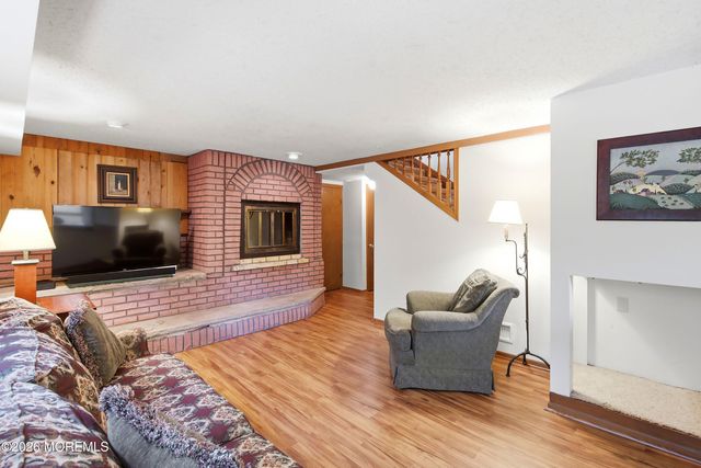 34 Laurelwyck Drive, Waretown, NJ 08758