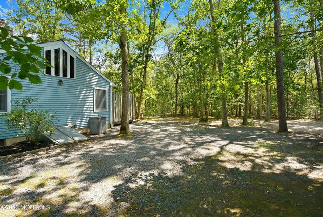 34 Laurelwyck Drive, Waretown, NJ 08758