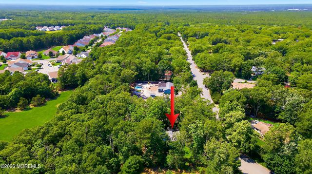 34 Laurelwyck Drive, Waretown, NJ 08758