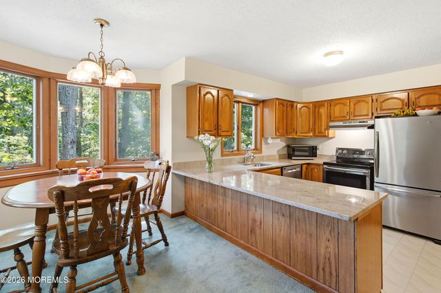 34 Laurelwyck Drive, Waretown, NJ 08758