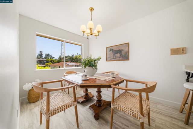 16985 Lamont Ct, Castro Valley, CA 94546