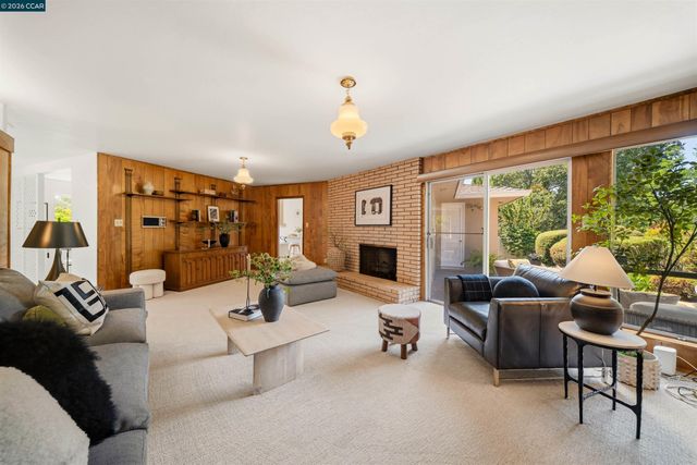 16985 Lamont Ct, Castro Valley, CA 94546