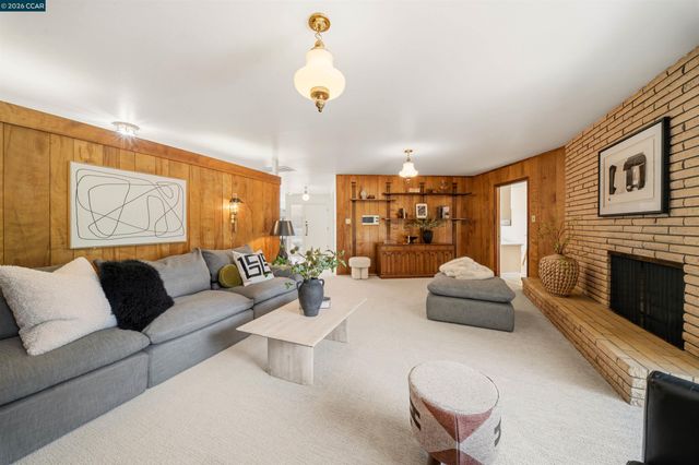 16985 Lamont Ct, Castro Valley, CA 94546