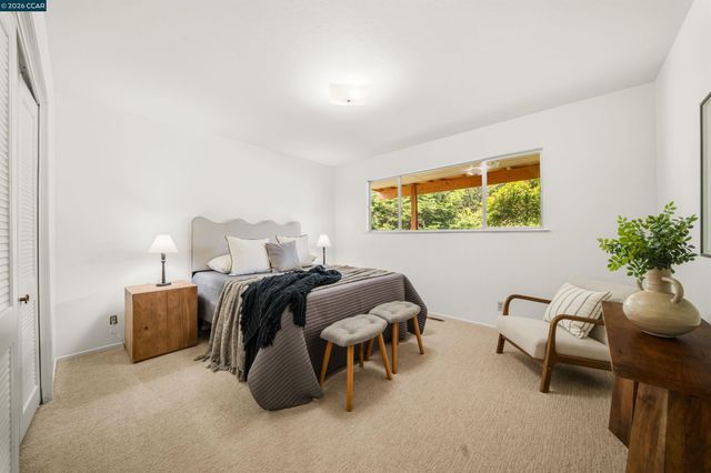 16985 Lamont Ct, Castro Valley, CA 94546