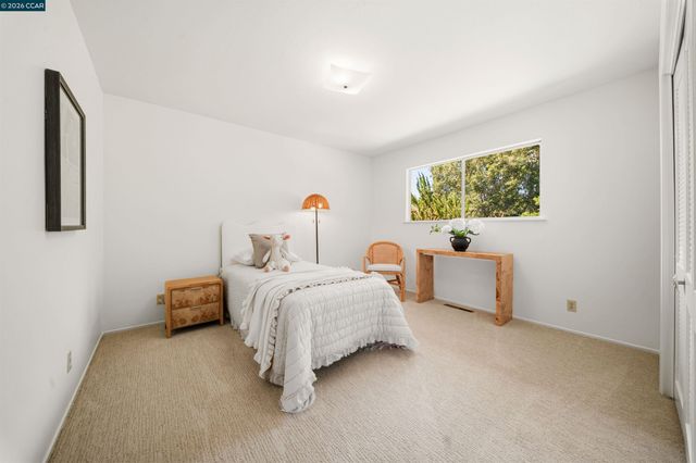 16985 Lamont Ct, Castro Valley, CA 94546