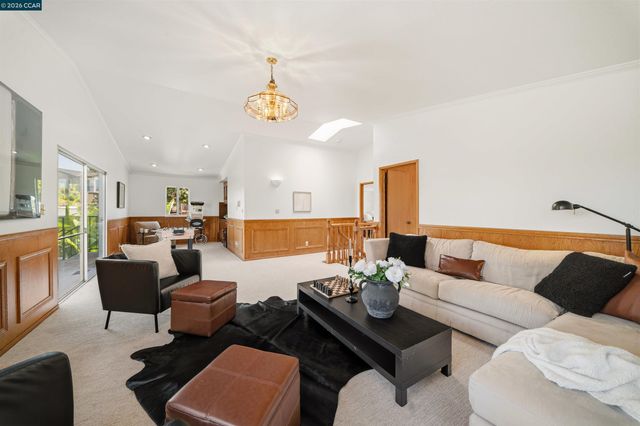 16985 Lamont Ct, Castro Valley, CA 94546