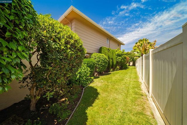 16985 Lamont Ct, Castro Valley, CA 94546