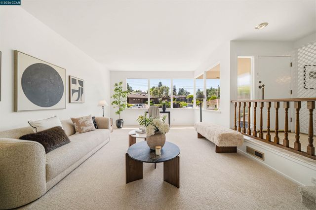 16985 Lamont Ct, Castro Valley, CA 94546