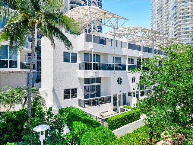 400 Alton Road TH1A, Miami Beach, FL 33139