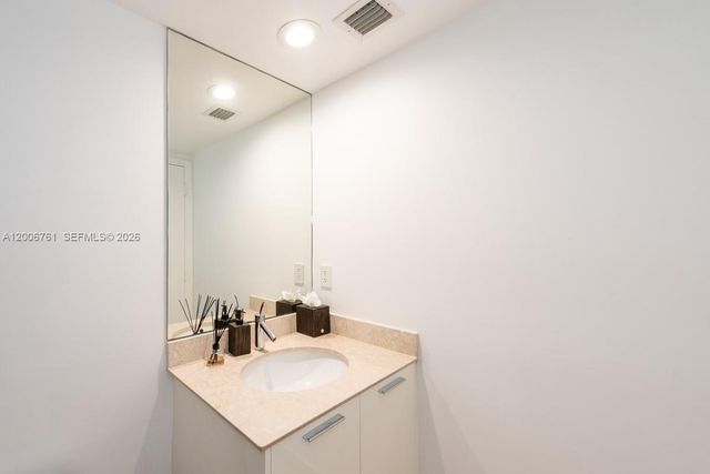 400 Alton Road TH1A, Miami Beach, FL 33139