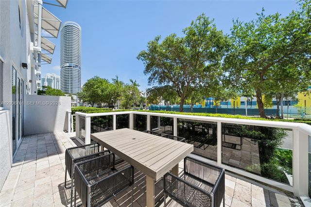 400 Alton Road TH1A, Miami Beach, FL 33139