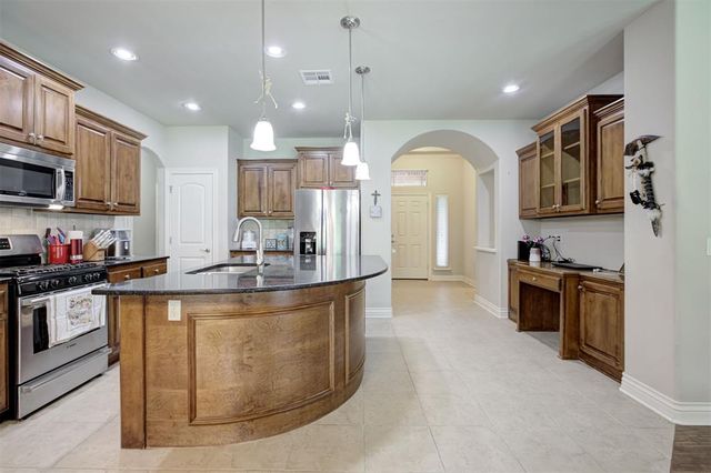 16300 W Petaluma Place, Edmond, OK 73013