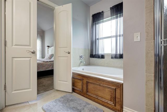16300 W Petaluma Place, Edmond, OK 73013