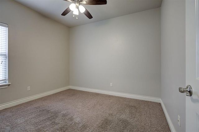 16300 W Petaluma Place, Edmond, OK 73013