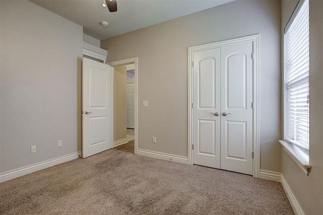 16300 W Petaluma Place, Edmond, OK 73013