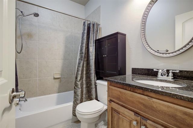 16300 W Petaluma Place, Edmond, OK 73013