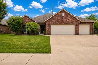 16300 W Petaluma Place, Edmond, OK 73013