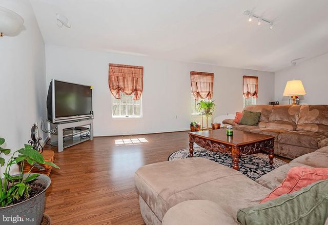 213 KING JAMES RD, Upper Marlboro, MD 20774