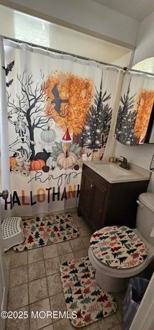 52 Martin Terrace, Woodbridge, NJ 07095