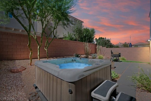 7719 Pacific Dunes Street, Las Vegas, NV 89139