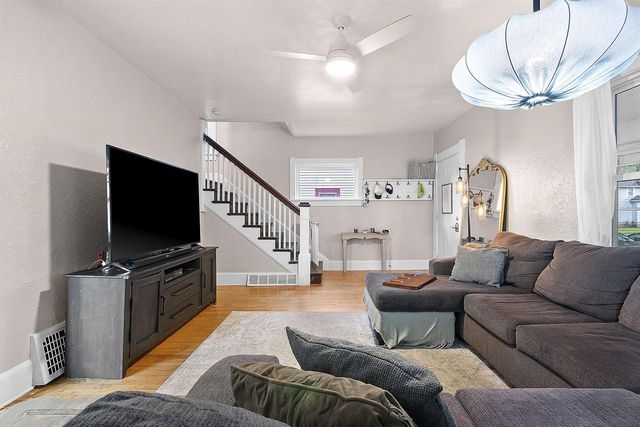 520 ELMORE STREET, Green Bay, WI 54303