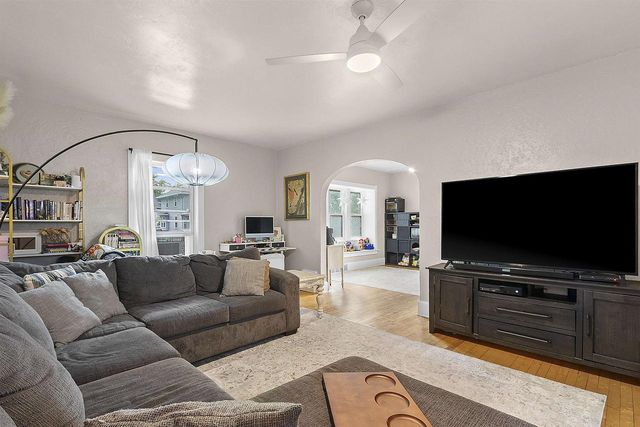 520 ELMORE STREET, Green Bay, WI 54303