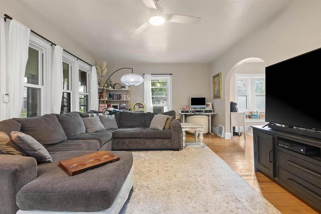 520 ELMORE STREET, Green Bay, WI 54303