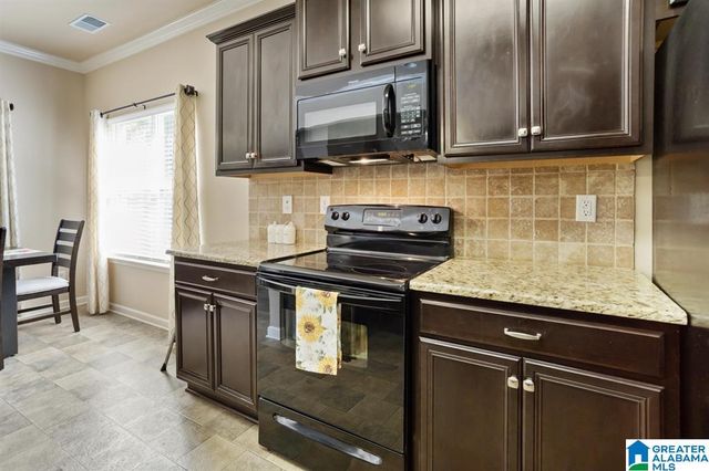 565 FULTONBROOK DRIVE, Fultondale, AL 35068