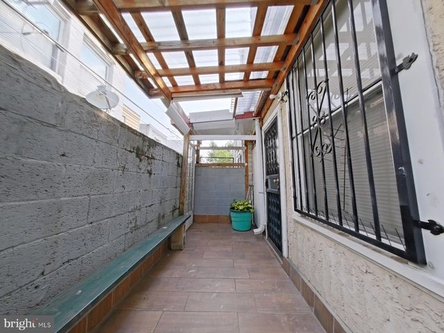 529 TREE ST, Philadelphia, PA 19148