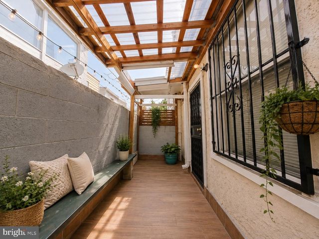 529 TREE ST, Philadelphia, PA 19148