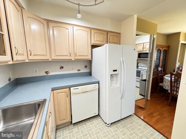 601 WHITPAIN HLS HLS, Blue Bell, PA 19422