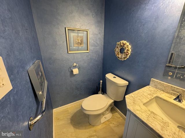 601 WHITPAIN HLS HLS, Blue Bell, PA 19422
