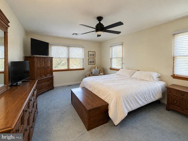 601 WHITPAIN HLS HLS, Blue Bell, PA 19422