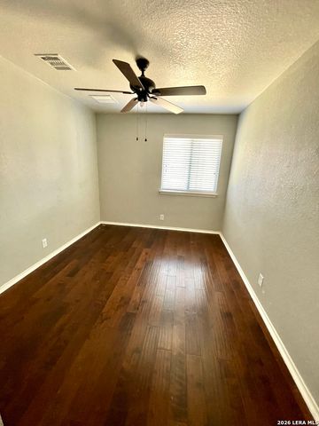 659 TOM KEMP DR, New Braunfels, TX 78130
