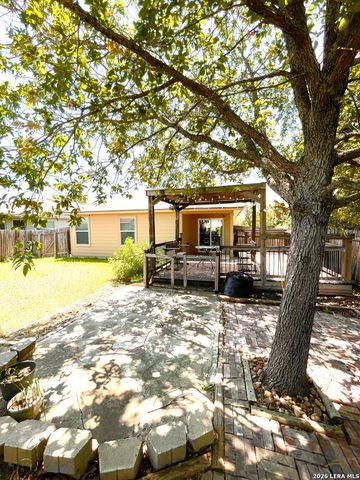 659 TOM KEMP DR, New Braunfels, TX 78130
