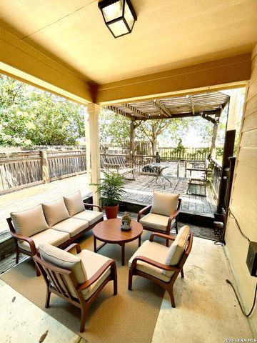 659 TOM KEMP DR, New Braunfels, TX 78130